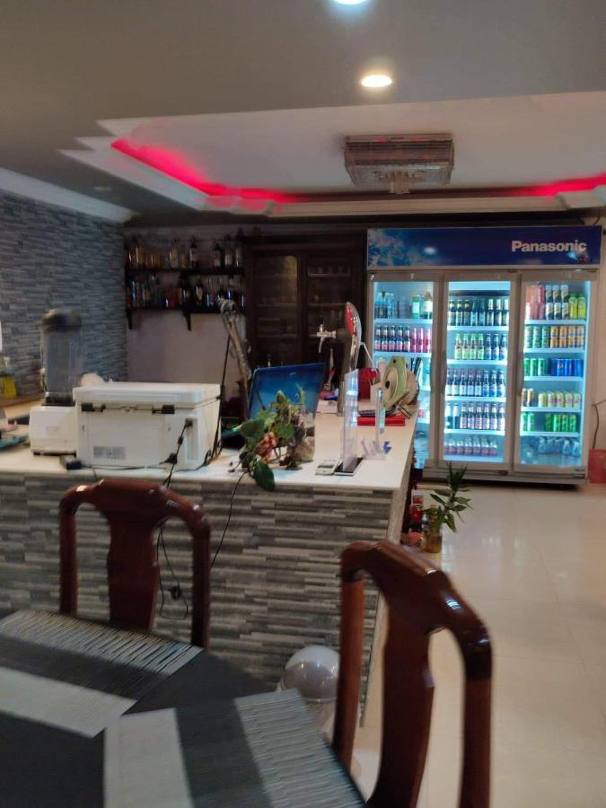 Le Barang Steakhouse & Guesthouse Sihanoukville Exterior foto